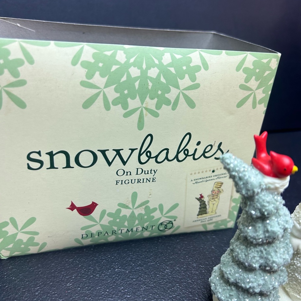 Department 56 Snowbabies On Duty Soldier Baby With Tree 2010 - Picture 2 of 9